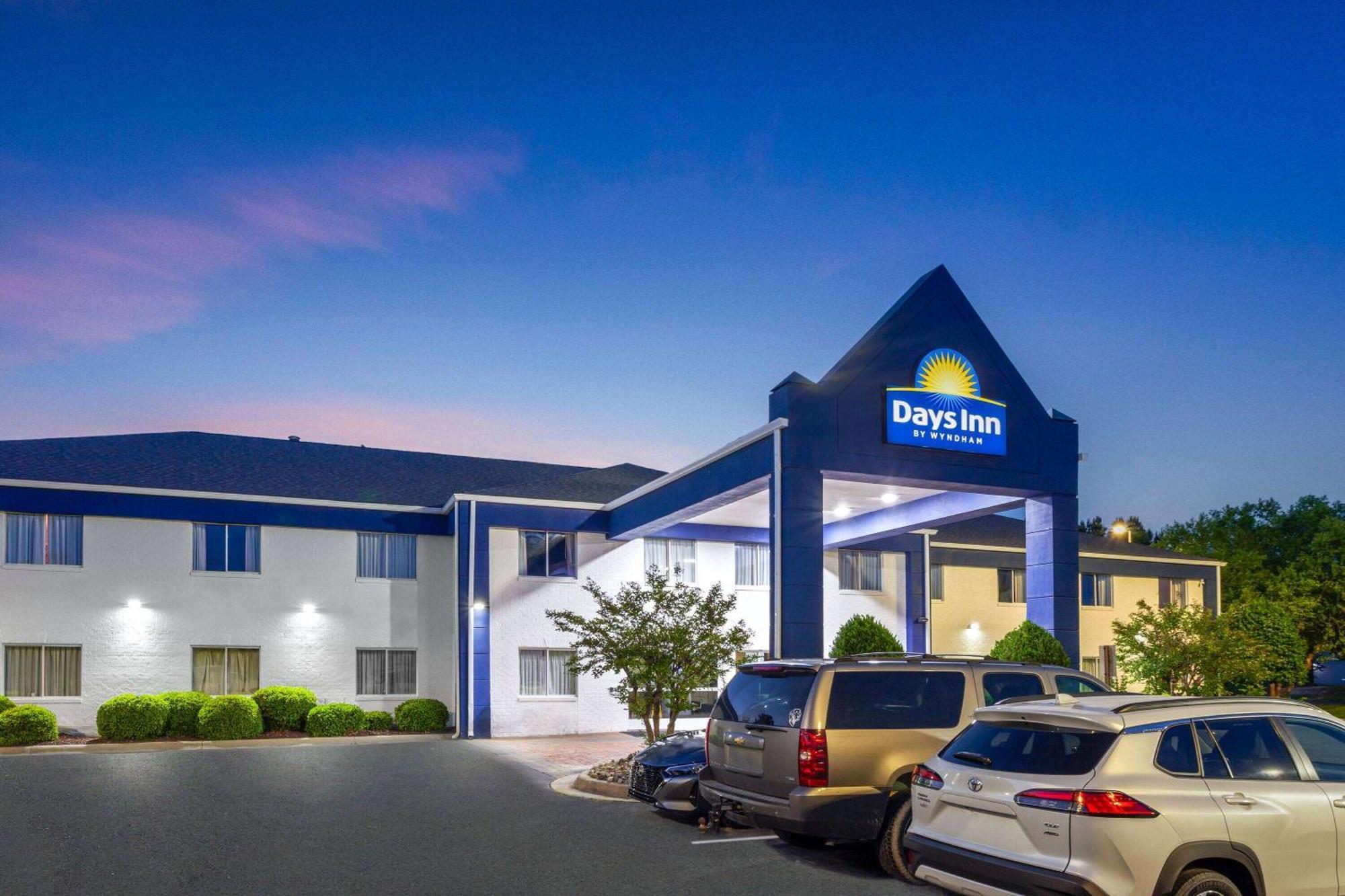 Days Inn & Suites By Wyndham Siler City Luaran gambar