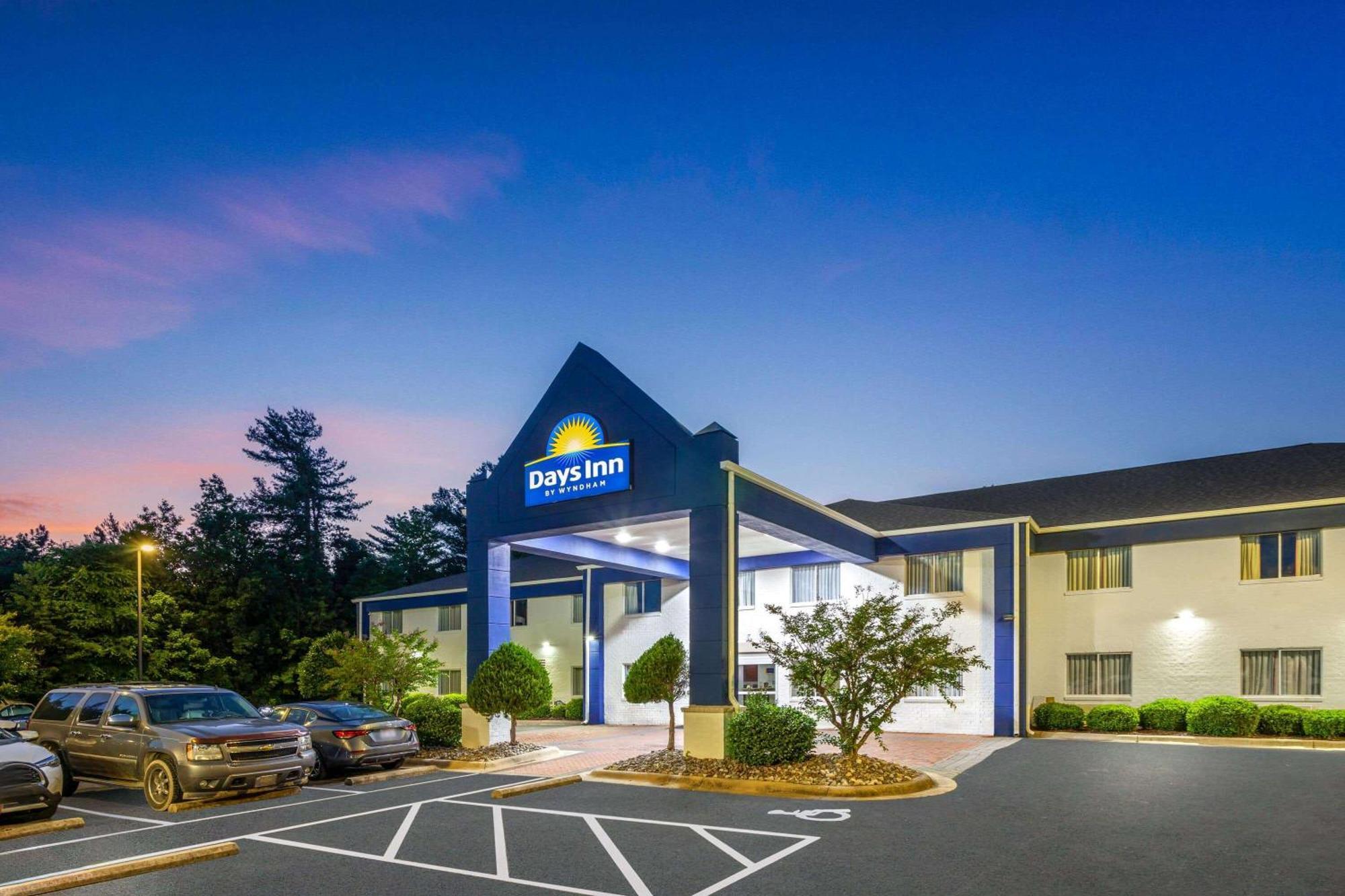Days Inn & Suites By Wyndham Siler City Luaran gambar